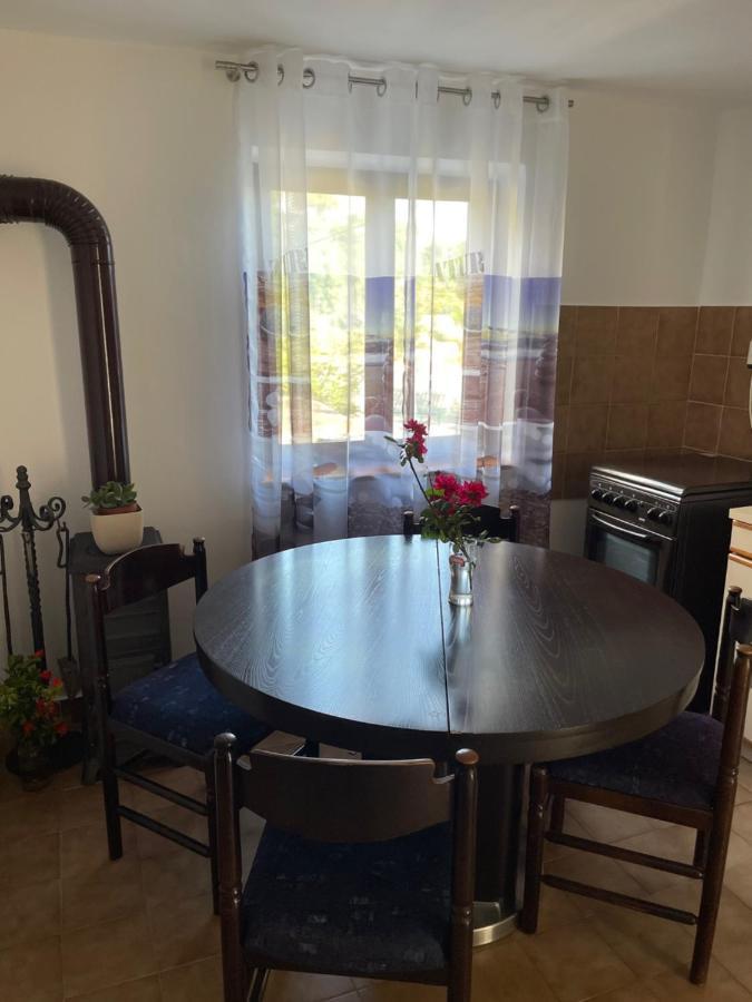 Holiday Home Noeli & Diego 카를로바크 외부 사진
