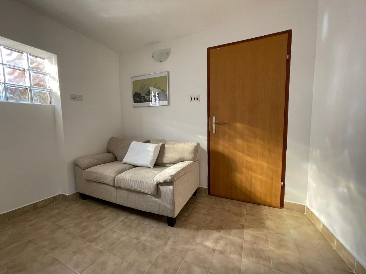 Holiday Home Noeli & Diego 카를로바크 외부 사진