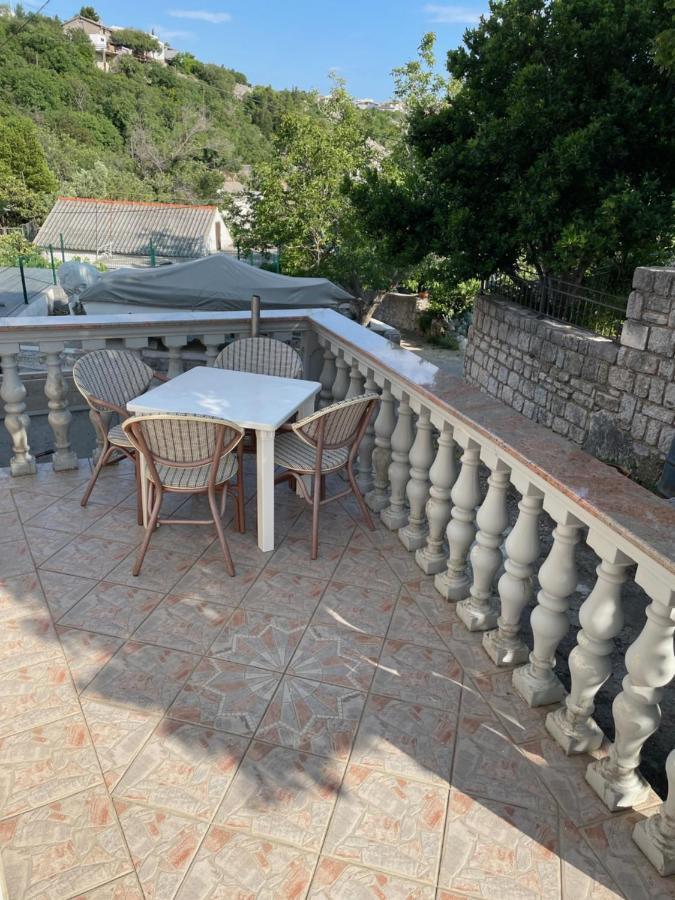 Holiday Home Noeli & Diego 카를로바크 외부 사진