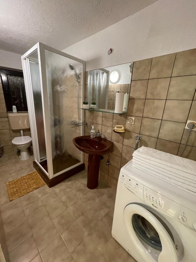 Holiday Home Noeli & Diego 카를로바크 외부 사진